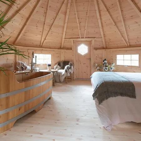 Kotaventure Romantique مكان تخييم Le Mesnil-Villement